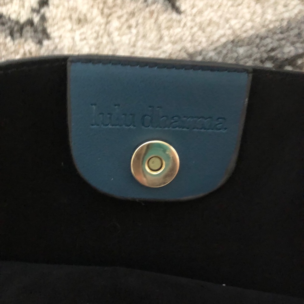 Bag - Picture 2 of 6